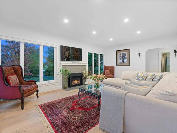1436 Grand Boulevard, North Vancouver, BC, V7L 3X7 - 3