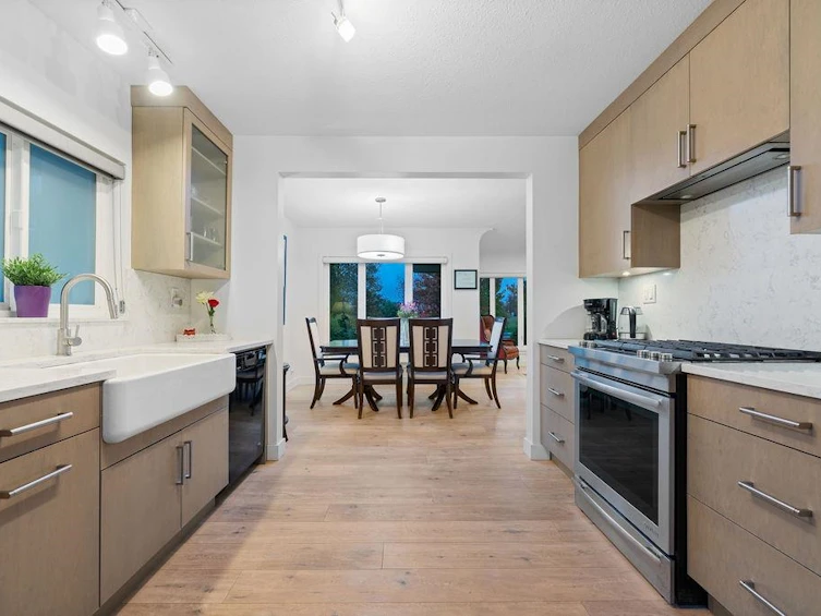 1436 Grand Boulevard, North Vancouver, BC, V7L 3X7 - 6