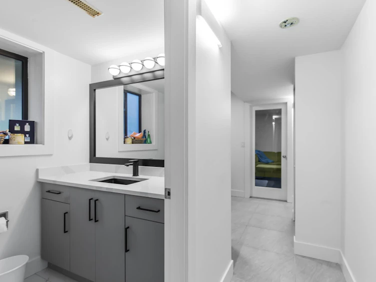 32555 Richards Avenue, Mission, BC, V2V 7E6 - 32