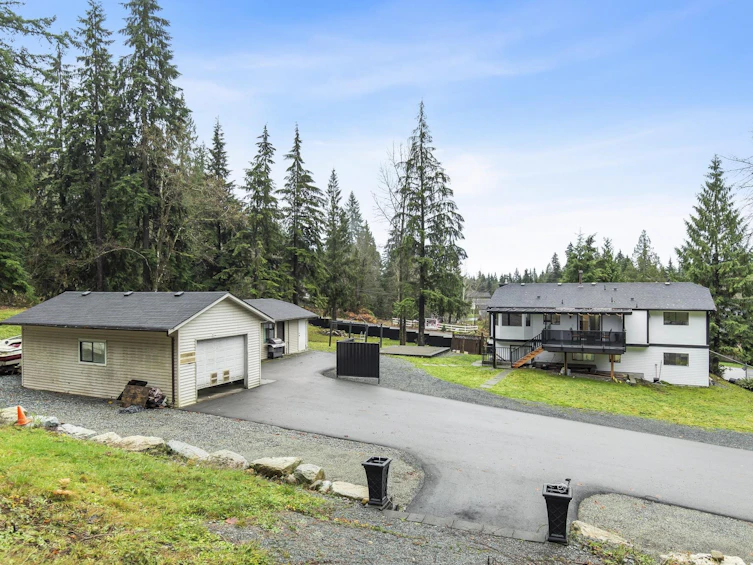 32555 Richards Avenue, Mission, BC, V2V 7E6 - 3