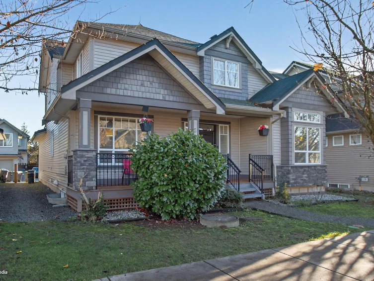 7032 195a Street, Surrey, BC, V4N 5Z2 - 5