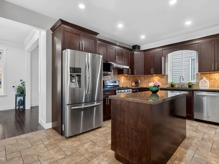 7032 195a Street, Surrey, BC, V4N 5Z2 - 13