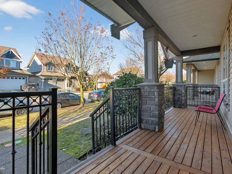 7032 195a Street, Surrey, BC, V4N 5Z2 - 3