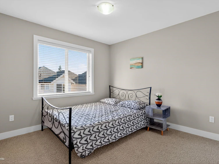 7032 195a Street, Surrey, BC, V4N 5Z2 - 22