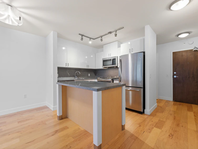 805-175 W 1st Street, North Vancouver, BC, V7M 3N9 - 7