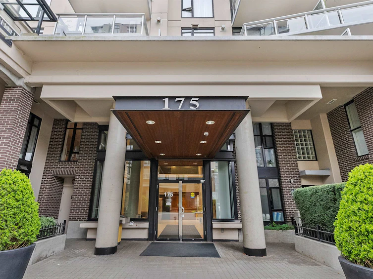 805-175 W 1st Street, North Vancouver, BC, V7M 3N9 - 32