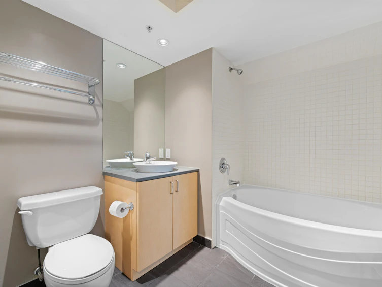 805-175 W 1st Street, North Vancouver, BC, V7M 3N9 - 21