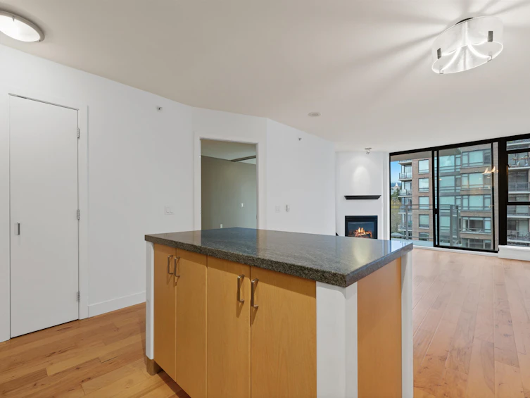 805-175 W 1st Street, North Vancouver, BC, V7M 3N9 - 11