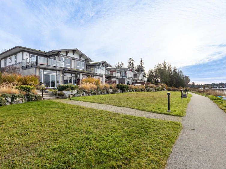 5937 Beachgate Lane, Sechelt, BC, V7Z 0S3 - 37