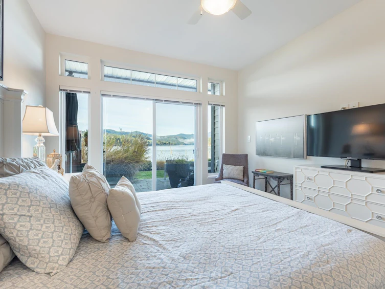 5937 Beachgate Lane, Sechelt, BC, V7Z 0S3 - 16