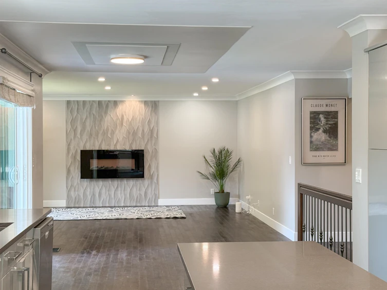 14092 Crescent Road, Surrey, BC, V4P 1L4 - 14