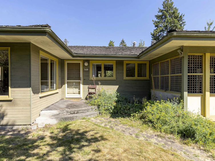 6180 Highbury Street, Vancouver, BC, V6N 1Z3 - 4
