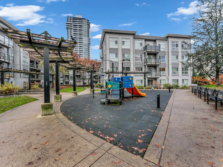 303-13728 108 Avenue, Surrey, BC, V3T 0G2 - 18