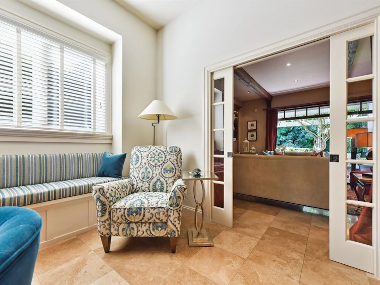 14353 33 Avenue, Surrey, BC, V4P 3M4 - 14