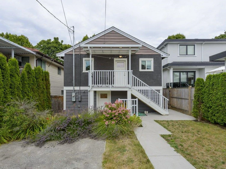 5051 Sherbrooke Street, Vancouver, BC, V5W 3M1 - 37