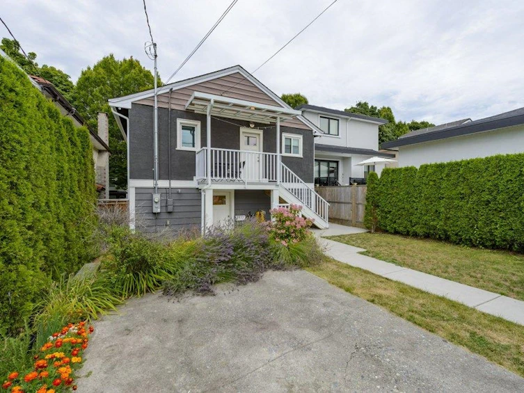 5051 Sherbrooke Street, Vancouver, BC, V5W 3M1 - 38
