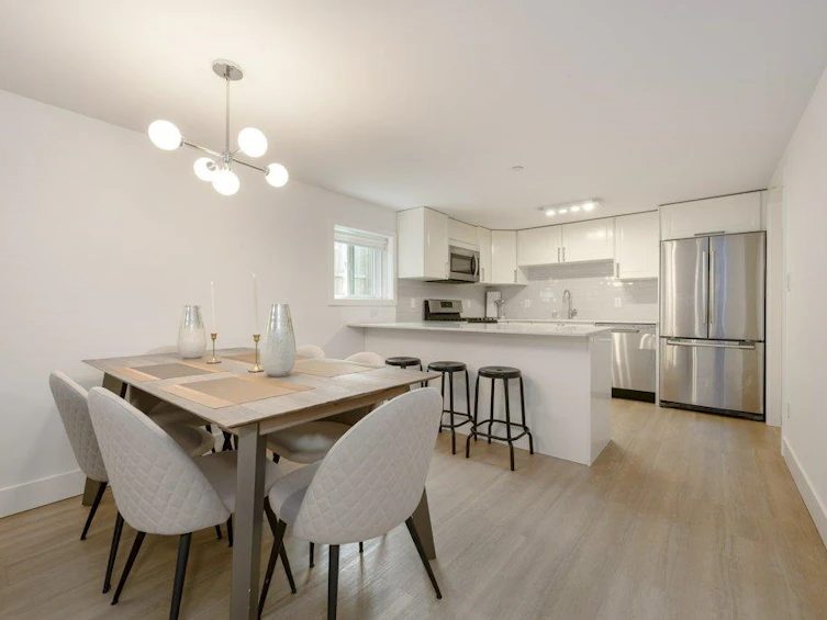 5051 Sherbrooke Street, Vancouver, BC, V5W 3M1 - 28