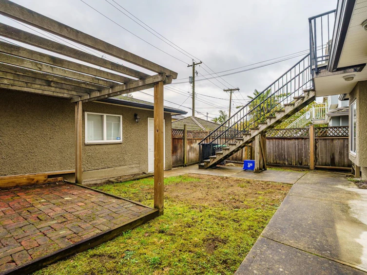 1150 East 41st Avenue, Vancouver, BC, V5W 1R2 - 38