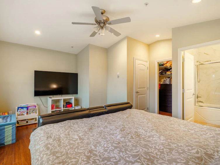1150 East 41st Avenue, Vancouver, BC, V5W 1R2 - 18
