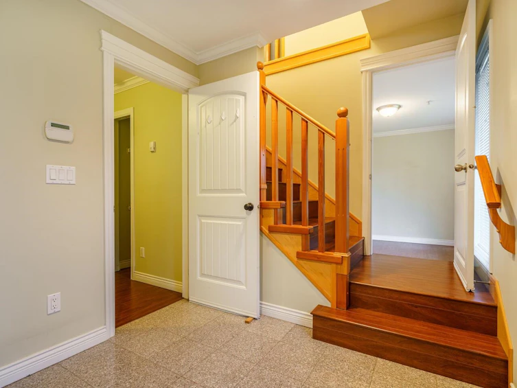 1150 East 41st Avenue, Vancouver, BC, V5W 1R2 - 3