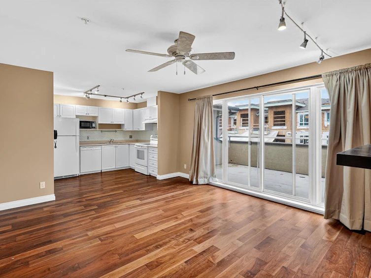 405-7505 138 Street, Surrey, BC, V3W 0W6 - 11