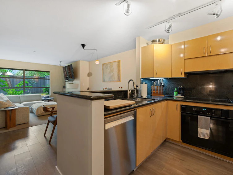 102-3083 W 4th Avenue, Vancouver, BC, V6K 1R5 - 14