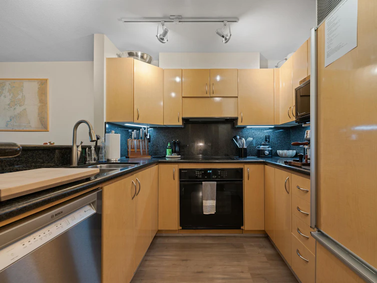 102-3083 W 4th Avenue, Vancouver, BC, V6K 1R5 - 13