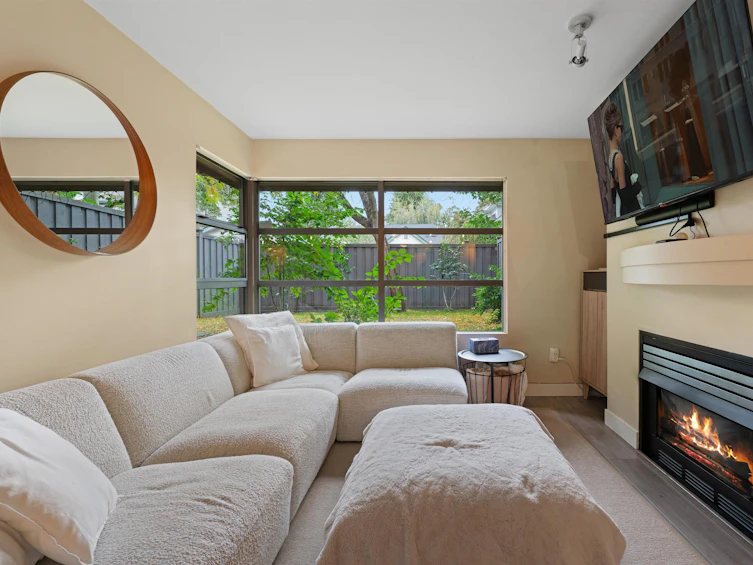 102-3083 W 4th Avenue, Vancouver, BC, V6K 1R5 - 7