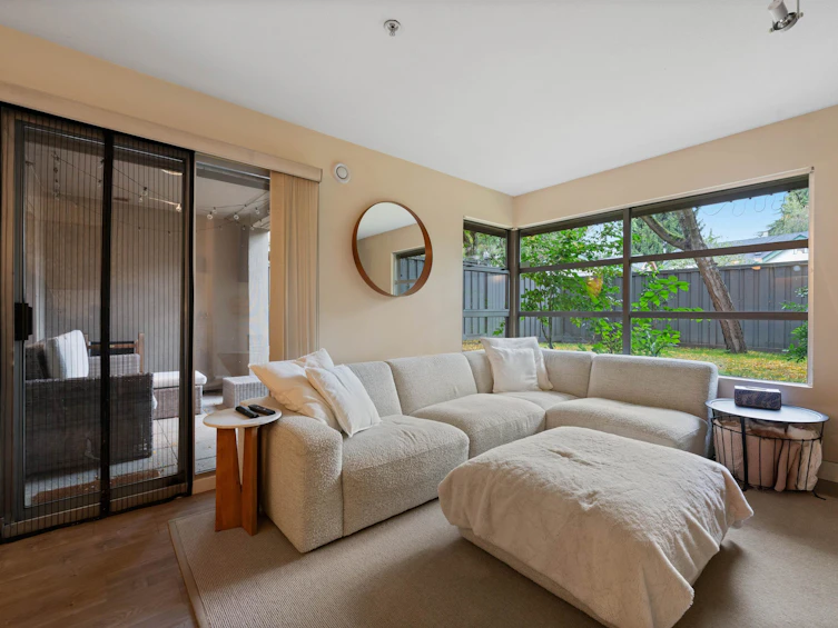 102-3083 W 4th Avenue, Vancouver, BC, V6K 1R5 - 5