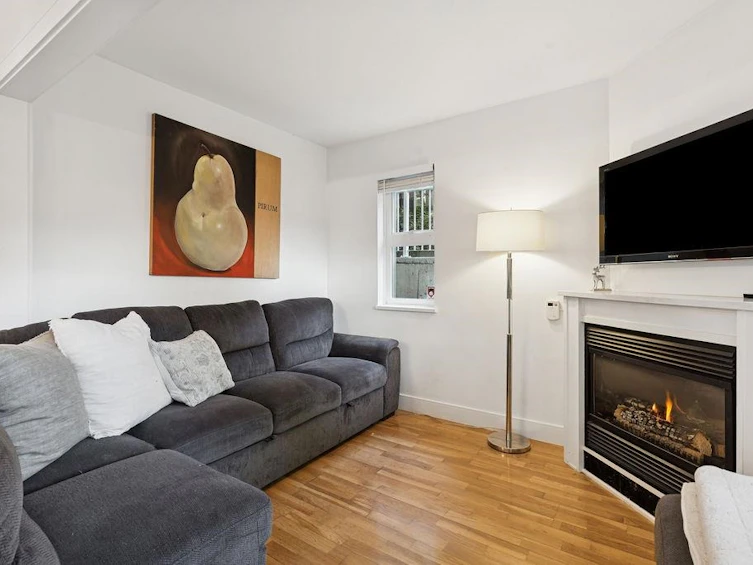 1A-1048 E 7th Avenue, Vancouver, BC, V5T 1P7 - 11