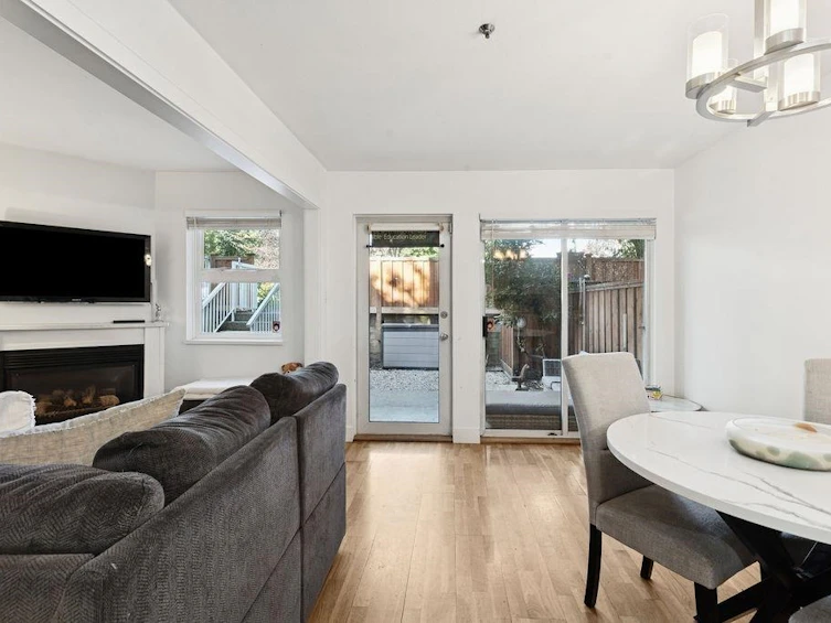 1A-1048 E 7th Avenue, Vancouver, BC, V5T 1P7
