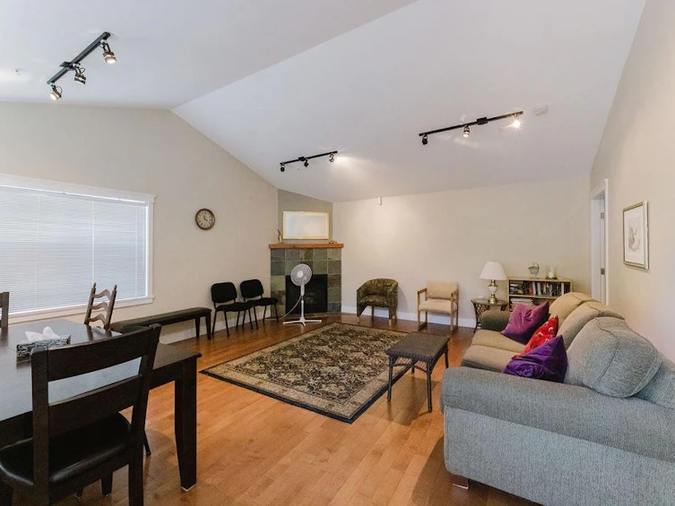 201-518 Shaw Road, Gibsons, BC, V0N 1V8 - 22