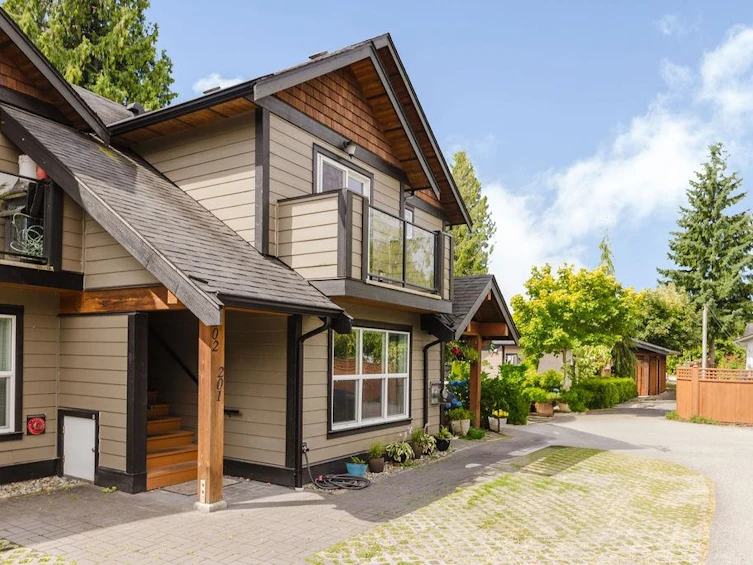 201-518 Shaw Road, Gibsons, BC, V0N 1V8 - 2