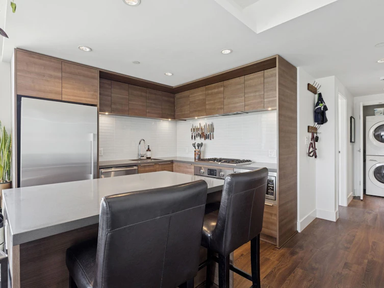 1702-1550 Fern Street, North Vancouver, BC, V7J 0A9 - 13