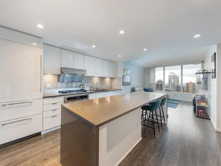 2805-5883 Barker Avenue, Burnaby, BC, V5H 0G4 - 2