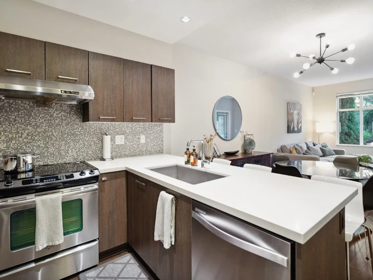 1109-963 Charland Avenue, Coquitlam, BC, V3K 0E2 - 4