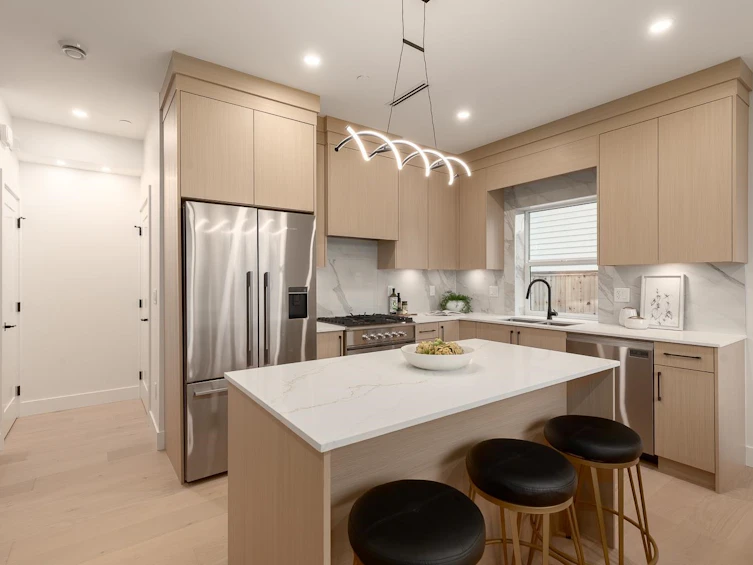 1-3508 E Pender Street, Vancouver, BC, V5K 2E3 - 8