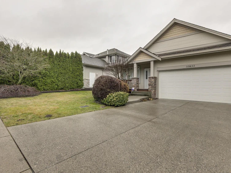 33833 Findlay Court, Mission, BC, V2V 7P6 - 2