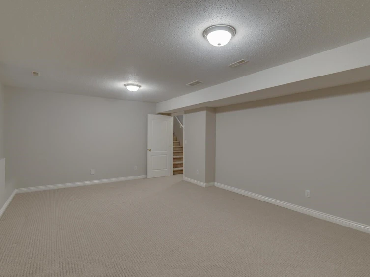 33833 Findlay Court, Mission, BC, V2V 7P6 - 33