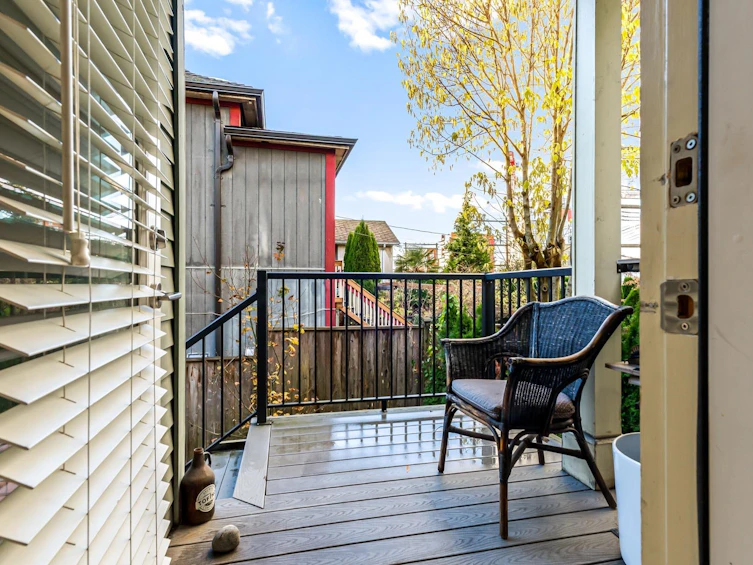 437 Vernon Drive, Vancouver, BC, V6A 3N4 - 32