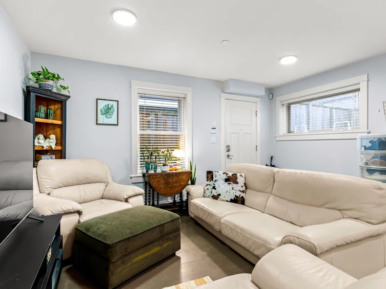 437 Vernon Drive, Vancouver, BC, V6A 3N4 - 25