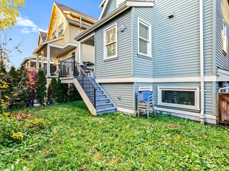 437 Vernon Drive, Vancouver, BC, V6A 3N4 - 33