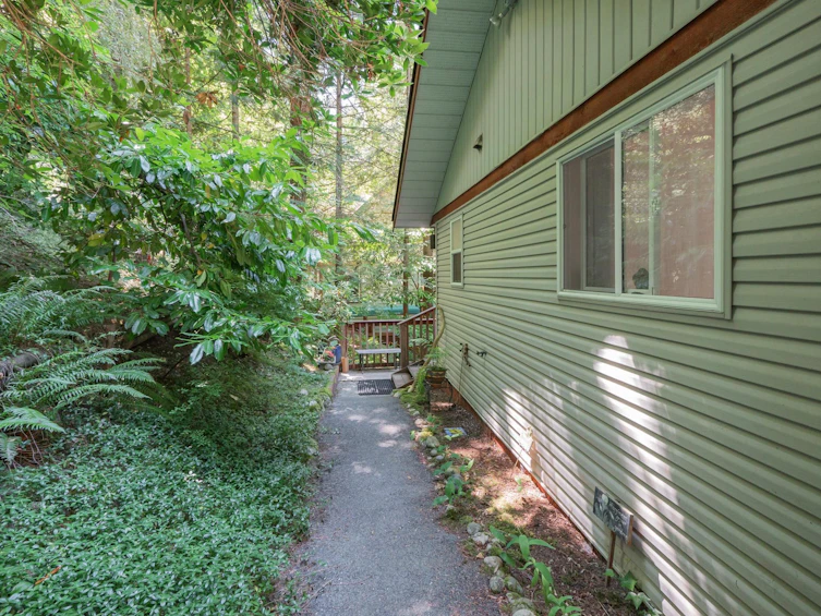 7027 Skana Crescent, Sechelt, BC, V7Z 0C8 - 23