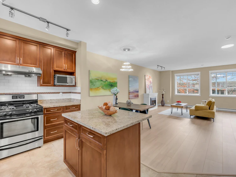 16-11393 Steveston Highway, Richmond, BC, V7A 1N8