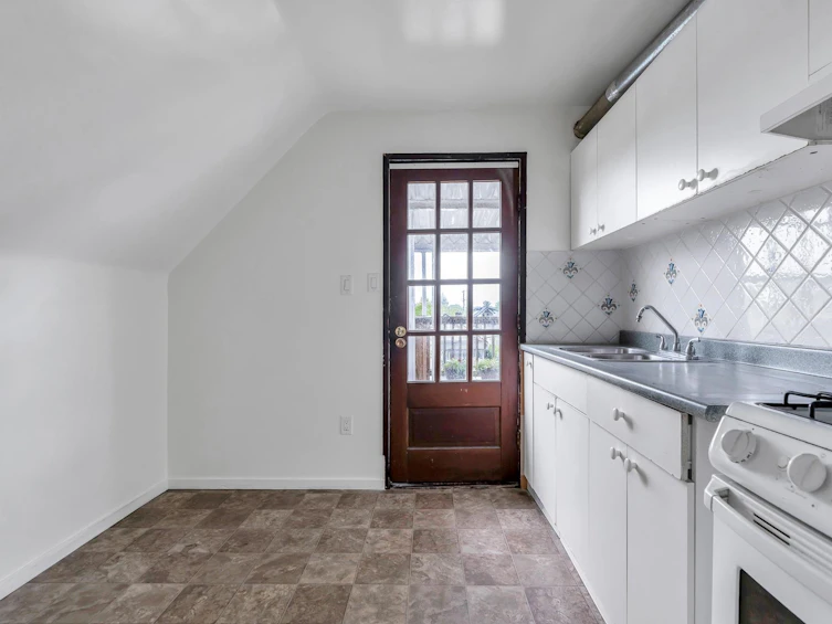 1836 E 1st Avenue, Vancouver, BC, V5N 1B1 - 17