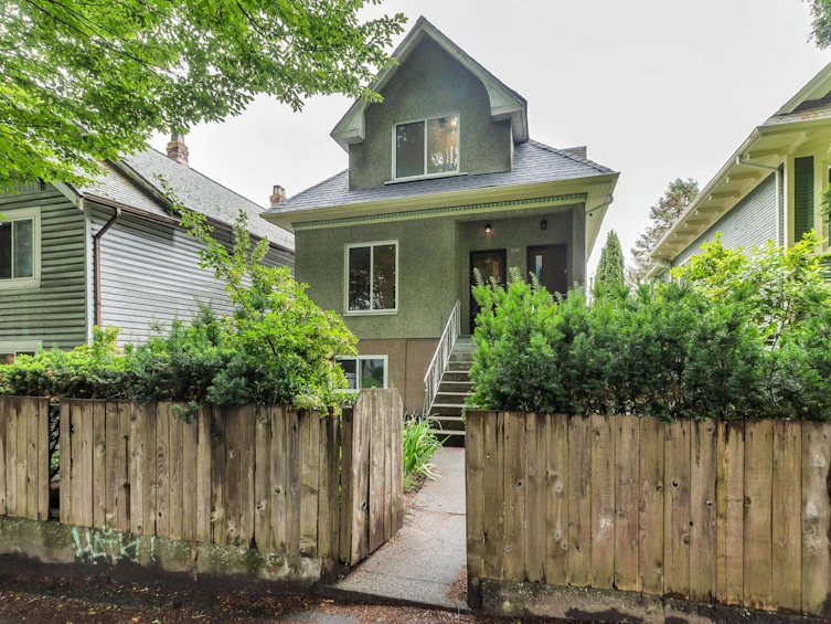 1836 E 1st Avenue, Vancouver, BC, V5N 1B1