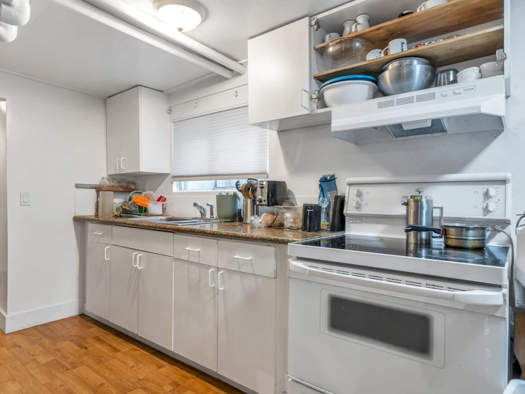 1836 E 1st Avenue, Vancouver, BC, V5N 1B1 - 7