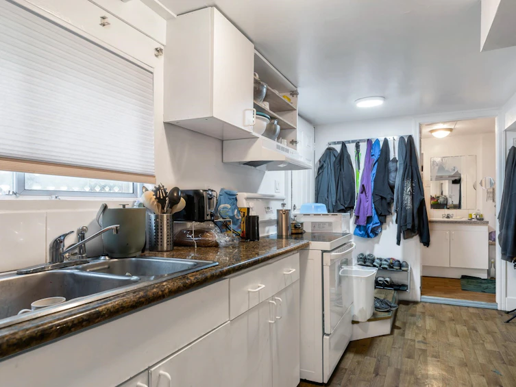 1836 E 1st Avenue, Vancouver, BC, V5N 1B1 - 11
