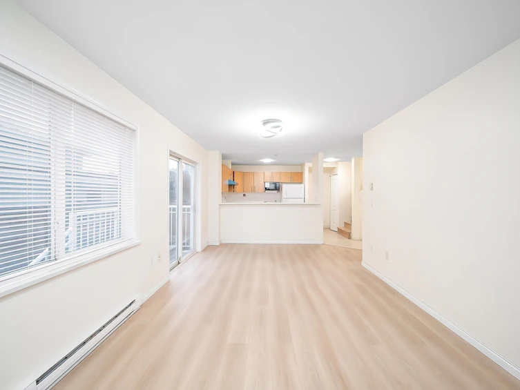 03-7128 17th Avenue, Burnaby, BC, V3N 1K7 - 12