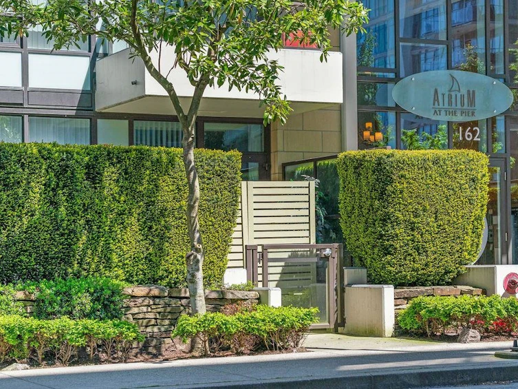 602-162 Victory Ship Way, North Vancouver, BC, V7L 0B4 - 16